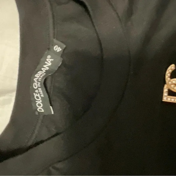 Dolce & Gabbana Black Tee with Gold Accent size 40 - Picture 5 of 5